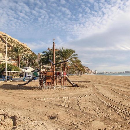 3 Bedroom Gorgeous Apartment In Alicante Exteriör bild