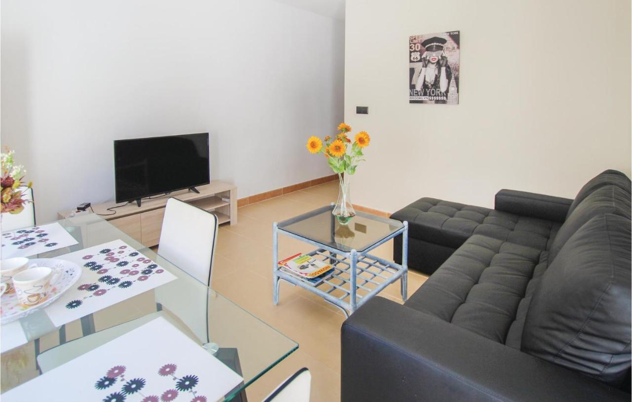 3 Bedroom Gorgeous Apartment In Alicante Exteriör bild