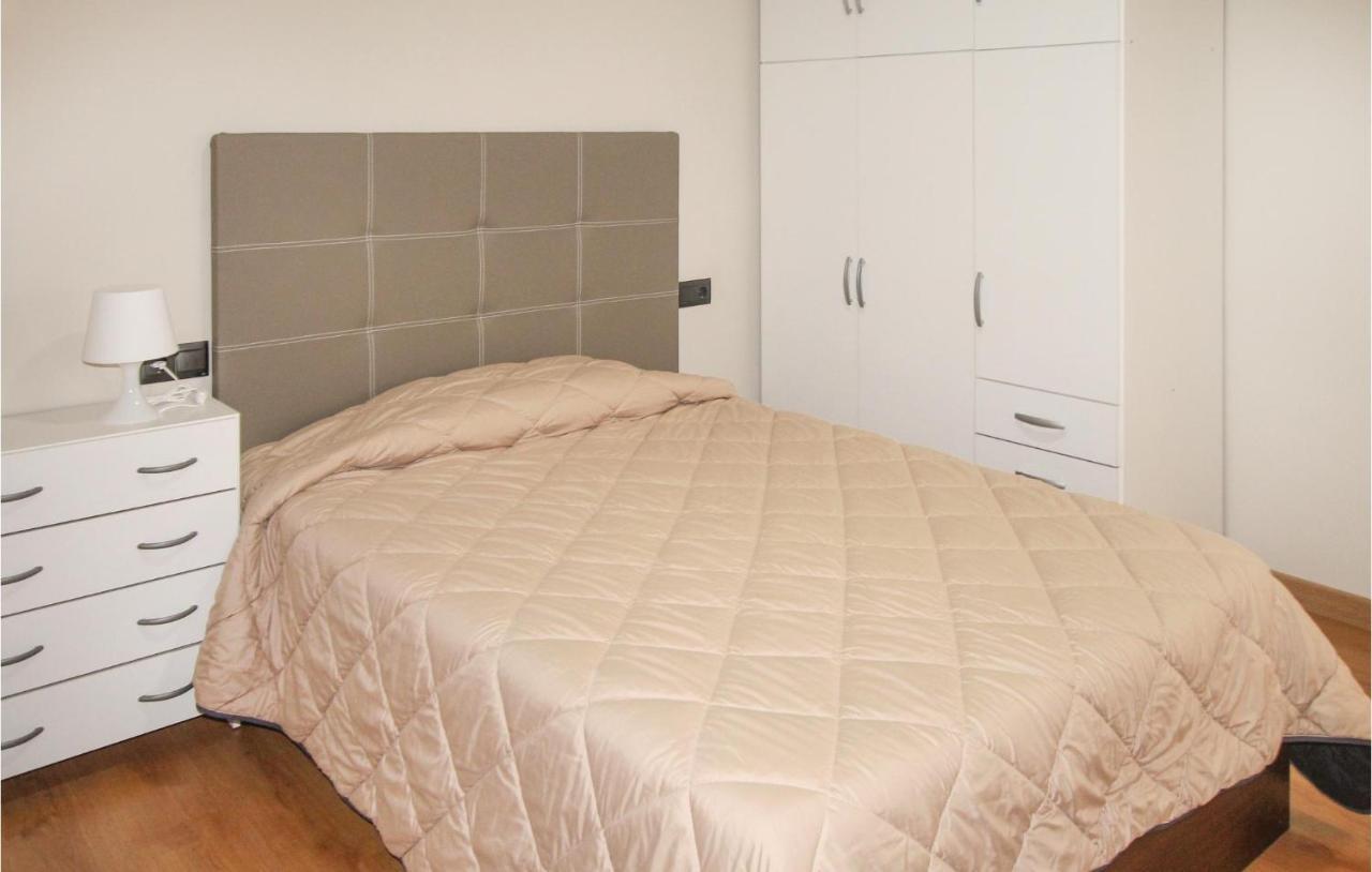 3 Bedroom Gorgeous Apartment In Alicante Exteriör bild